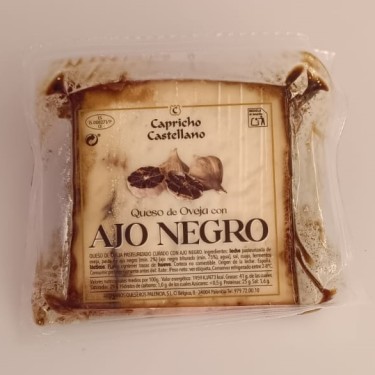 Cuña Queso de Oveja con Ajo Negro - Capricho Castellano