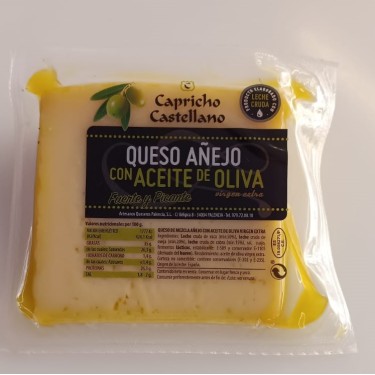 Cuña Queso añejo con aceite de oliva - Capricho Castellano