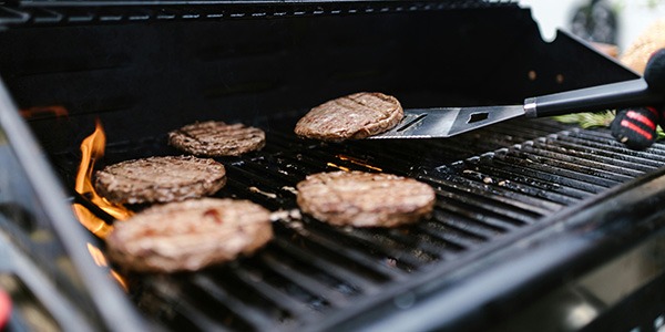 Cómo hacer una barbacoa paso a paso – Guía completa