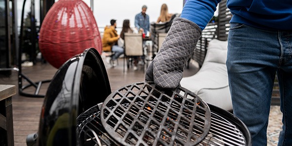 Utensilios para barbacoa que todo amante de la carne debe tener